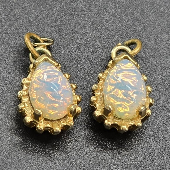 Vintage Gold-Tone Teardrop Moonstone Pendant Charms For Jewelry Crafting - Picture 1 of 9